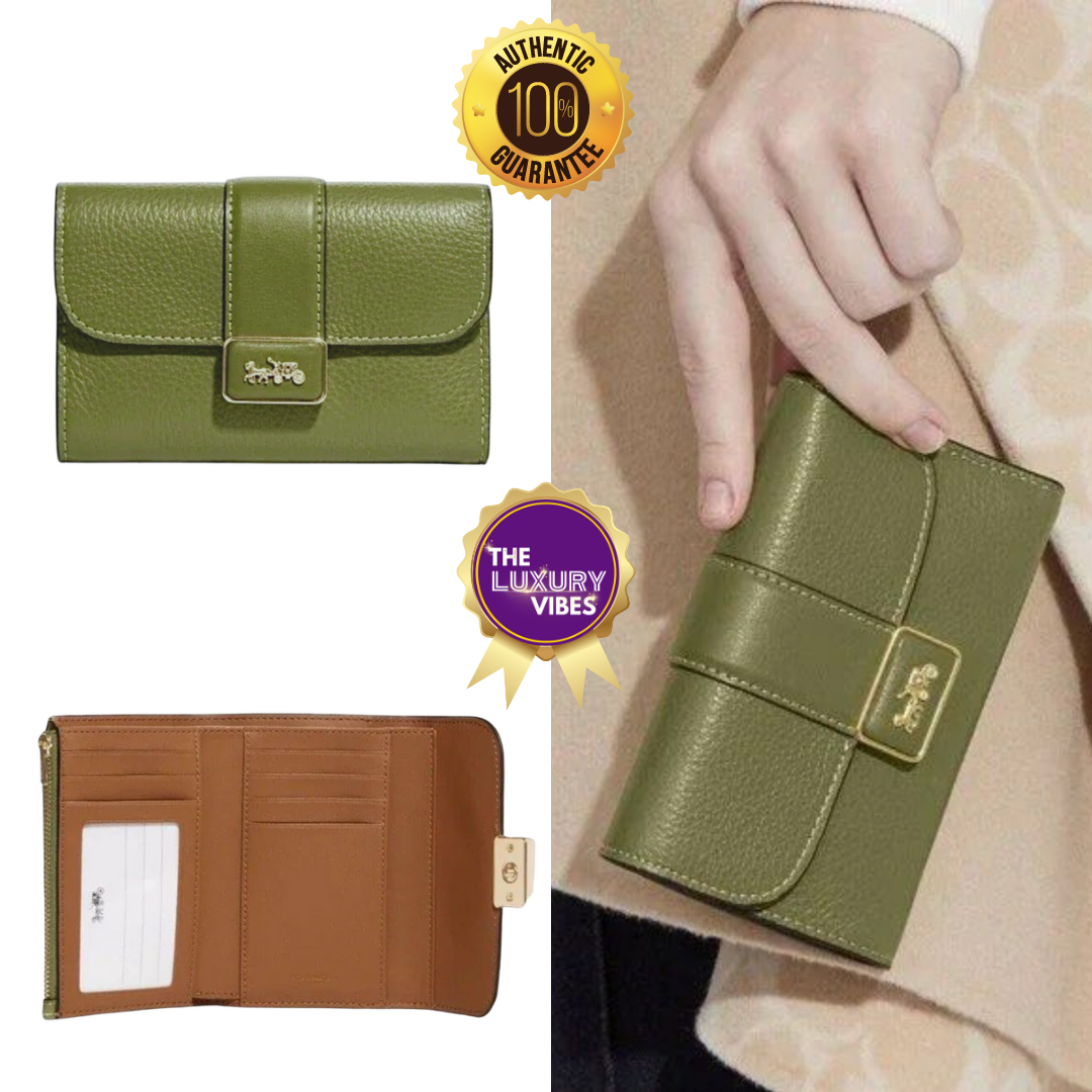 COACH Medium Grace Wallet in Olive Green CC059